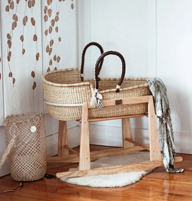 Handmade Natural Straw Woven Baby Bassinet Cradle Basket for Infants Nursery Decor