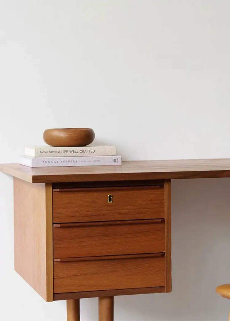 Raphaël Minimalist Solid Wood Writing Desk