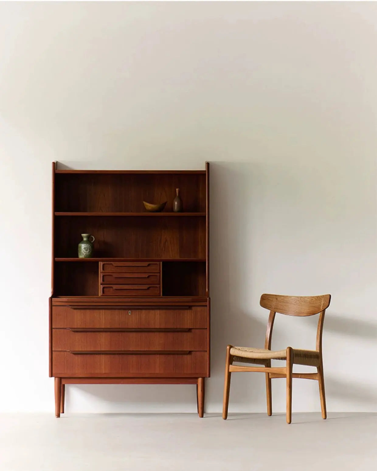 Knox Modern Wooden Dressing Table With Storage