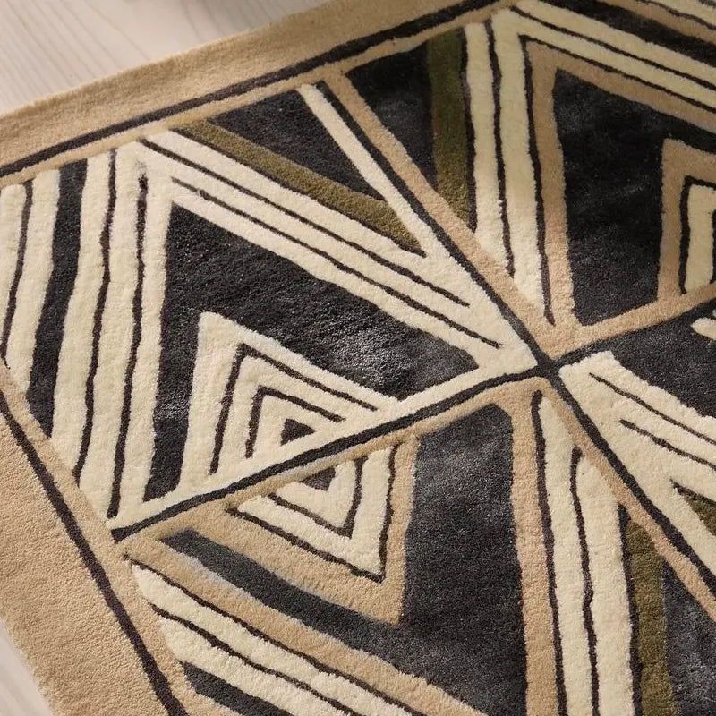Remiel Geometric Retro Ethnic Style Carpet – Handmade Nordic Design