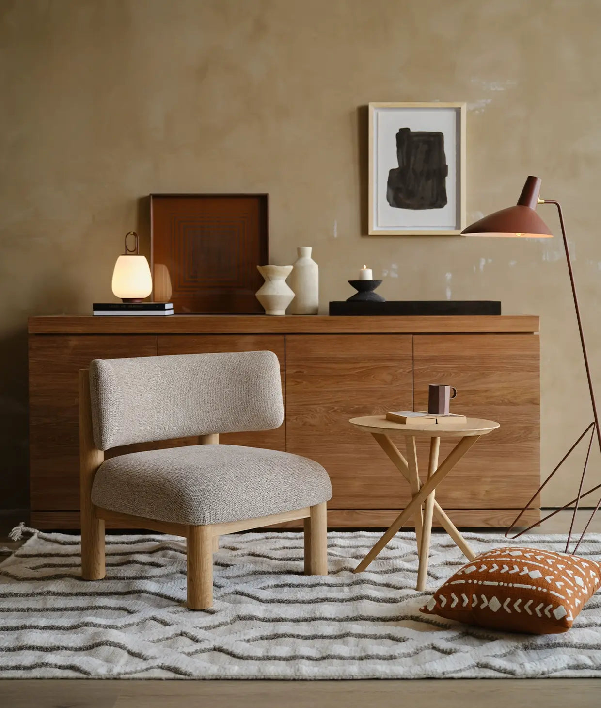 Cesare White Leisure Chair with Solid Oak Frame