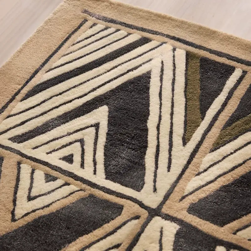 Remiel Geometric Retro Ethnic Style Carpet – Handmade Nordic Design
