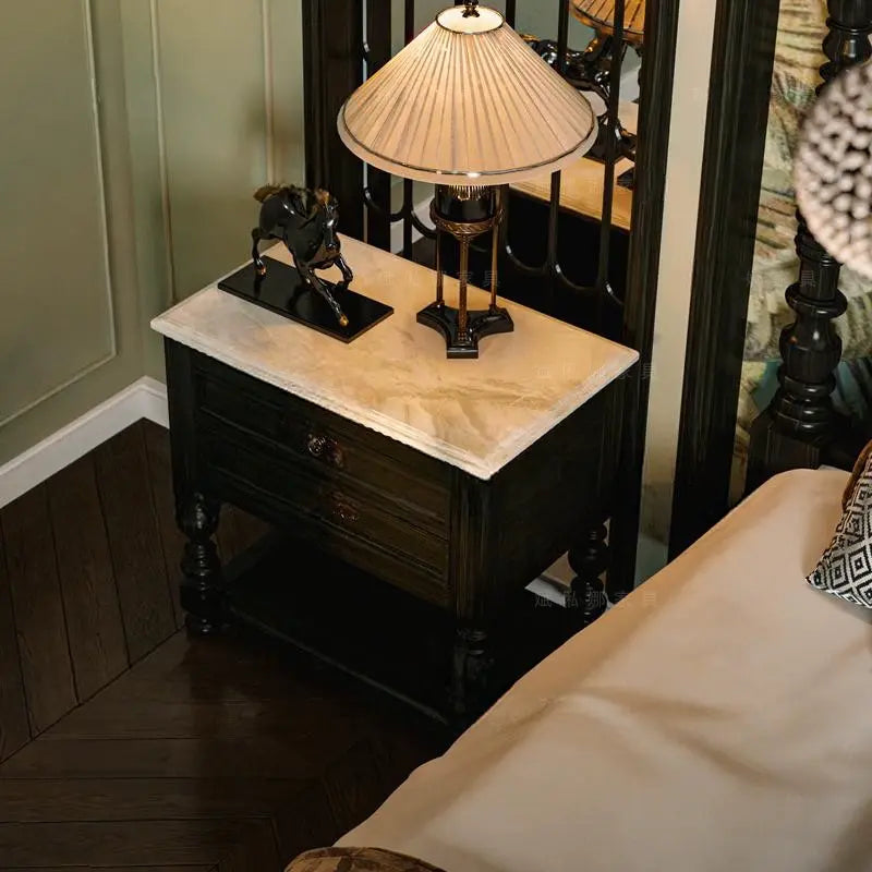 Marcella Highland Cat-Inspired Retro Bed Design