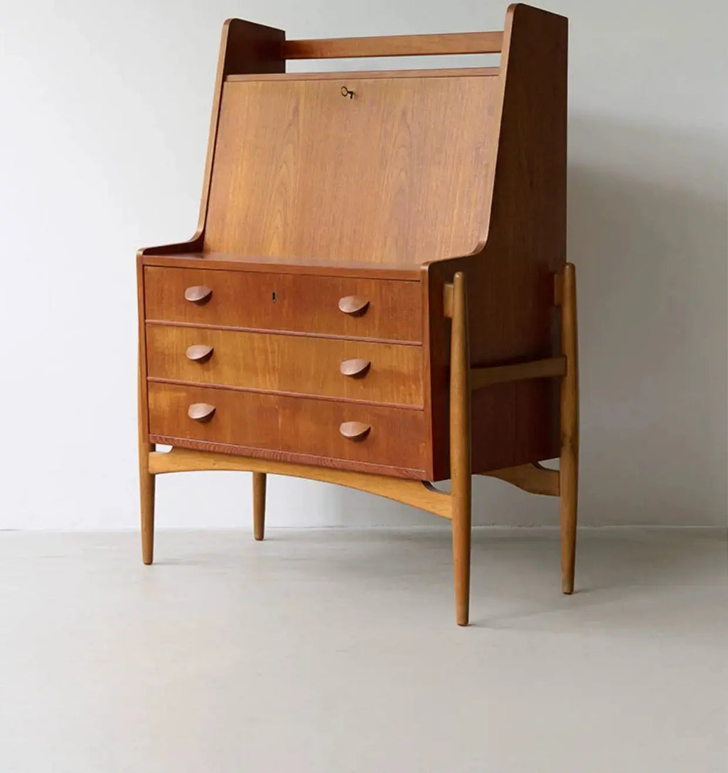 Briar Retro Modern Secretary Desk With Drawers