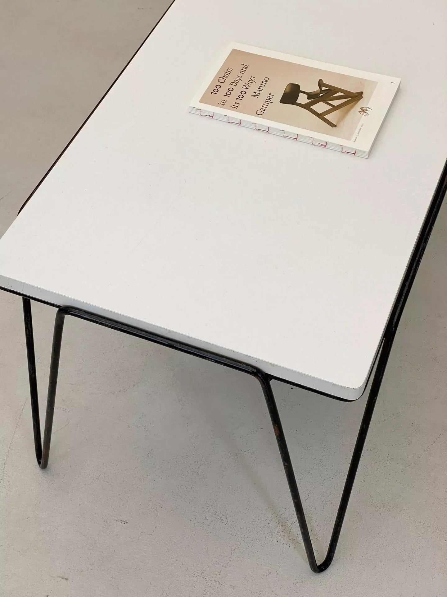 Elegant Mid-Century 1960s Coffee Table, Vintage Style with Modern Appeal