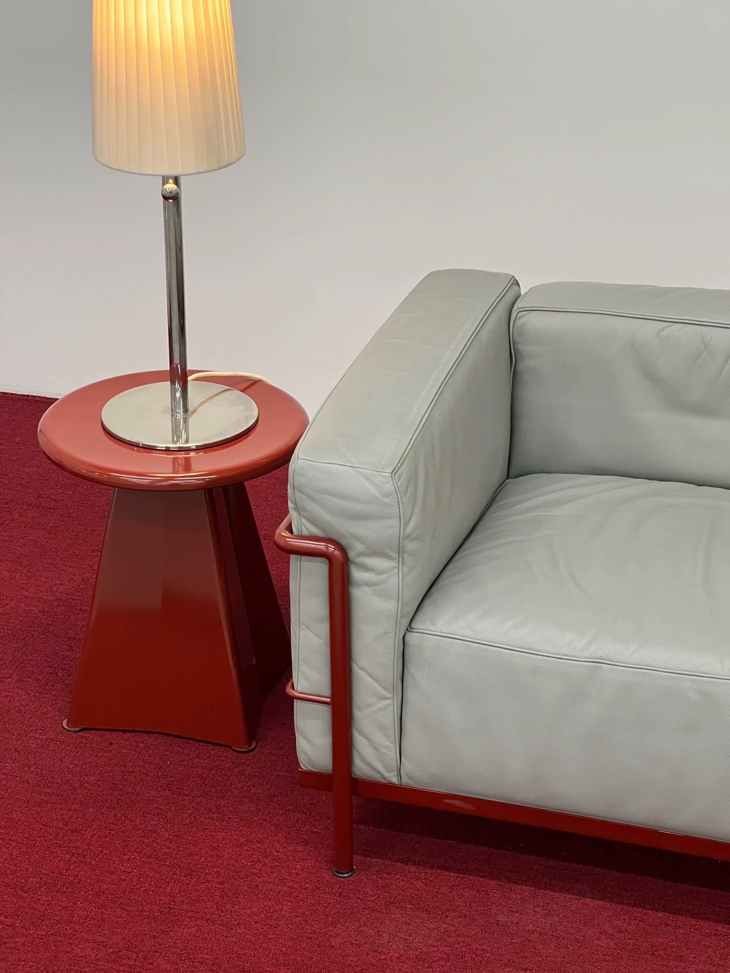 Vintage Italian Cassina LC3 Single Armchair Sofa, Gray Leather, Red Frame, Iconic Design