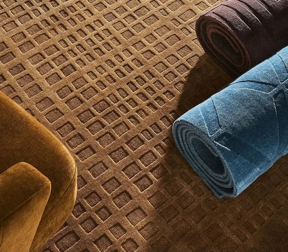 Aurelia Geometric Plaid Handmade Coffee Table Blanket – Elegant Light Luxury Design