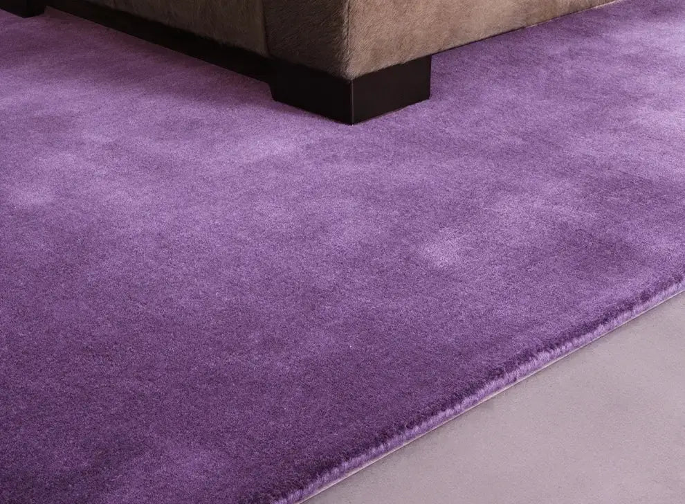Sabine High-End Hand-Woven Purple Carpet – Luxurious Living Room Style