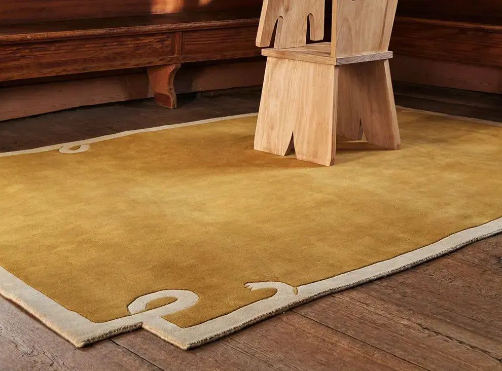 Ninette Medieval Style Handmade rug – High-Grade Softness