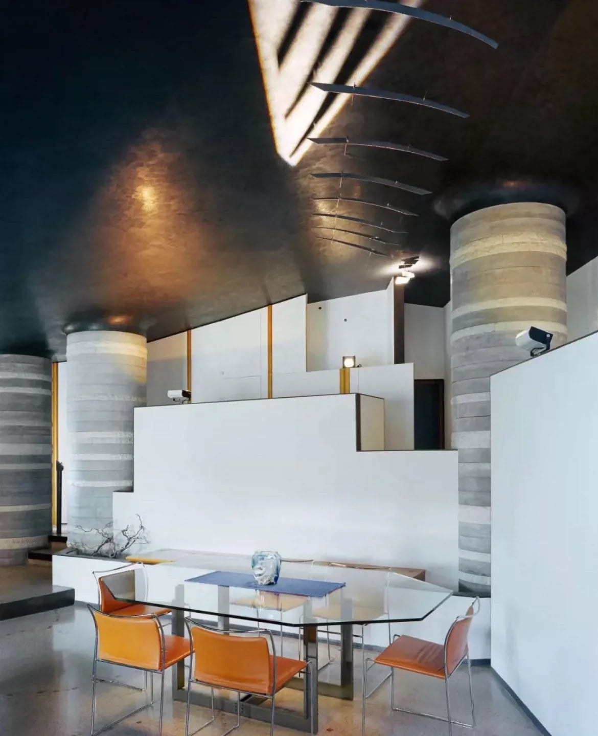 Elegant Italian-Made Kazuhide Takahama 70s Modernist Dining Chair for Stylish Interiors