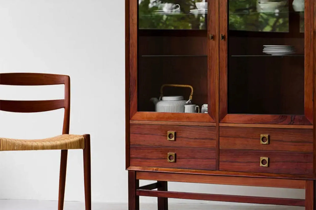 Olesia Retro Solid Wood Storage Display Cabinet
