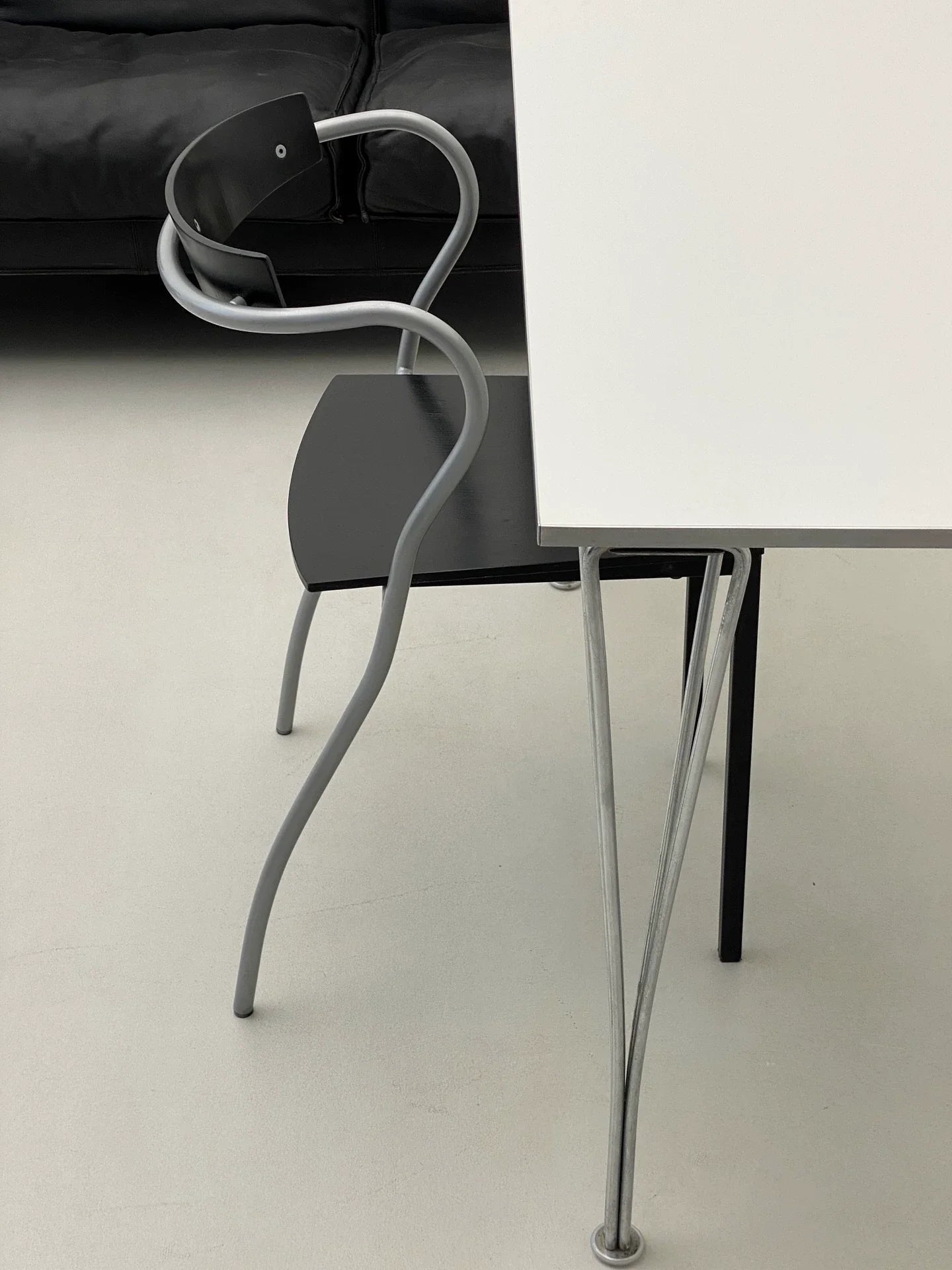 Vintage 1980s French Curved Dining Chair - Elegant & Functional Seating