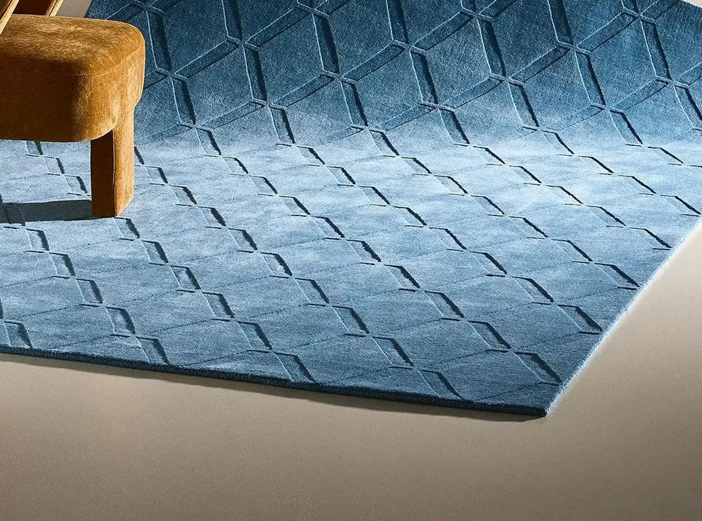 Aurelia Geometric Plaid Handmade Coffee Table Blanket – Elegant Light Luxury Design