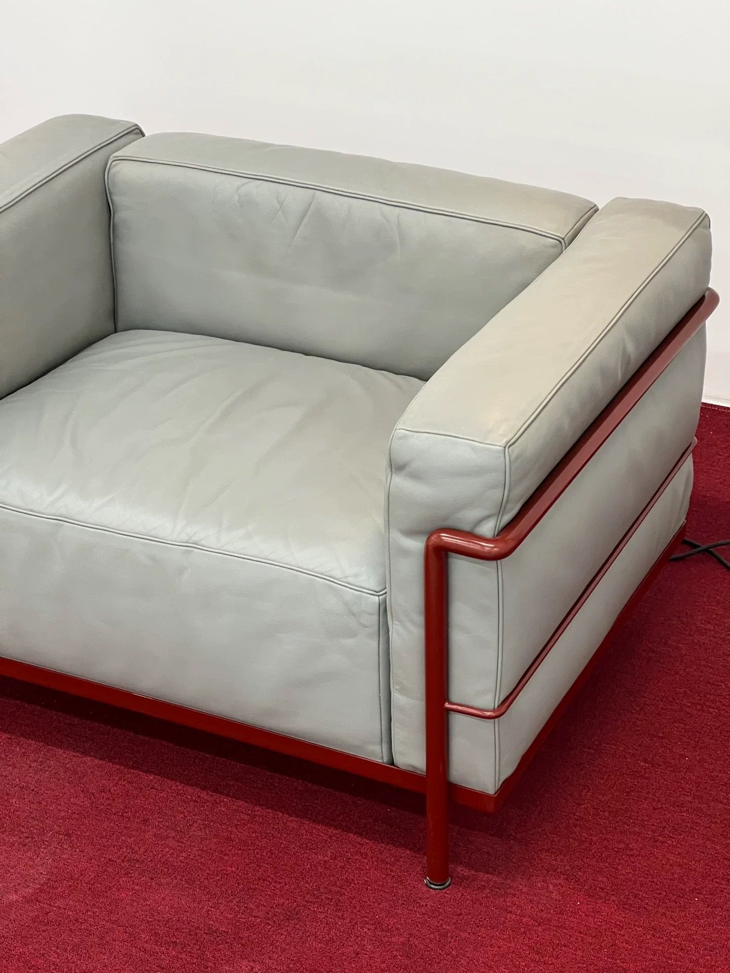 Vintage Italian Cassina LC3 Single Armchair Sofa, Gray Leather, Red Frame, Iconic Design