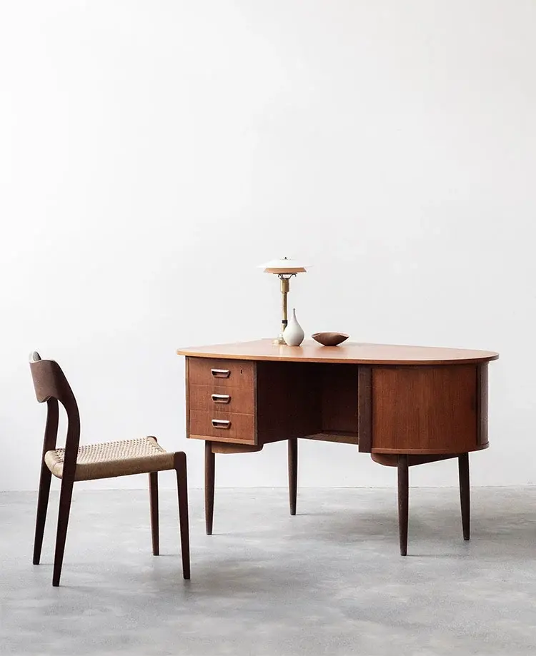Liam Artistic Solid Wood Retro Writing Desk