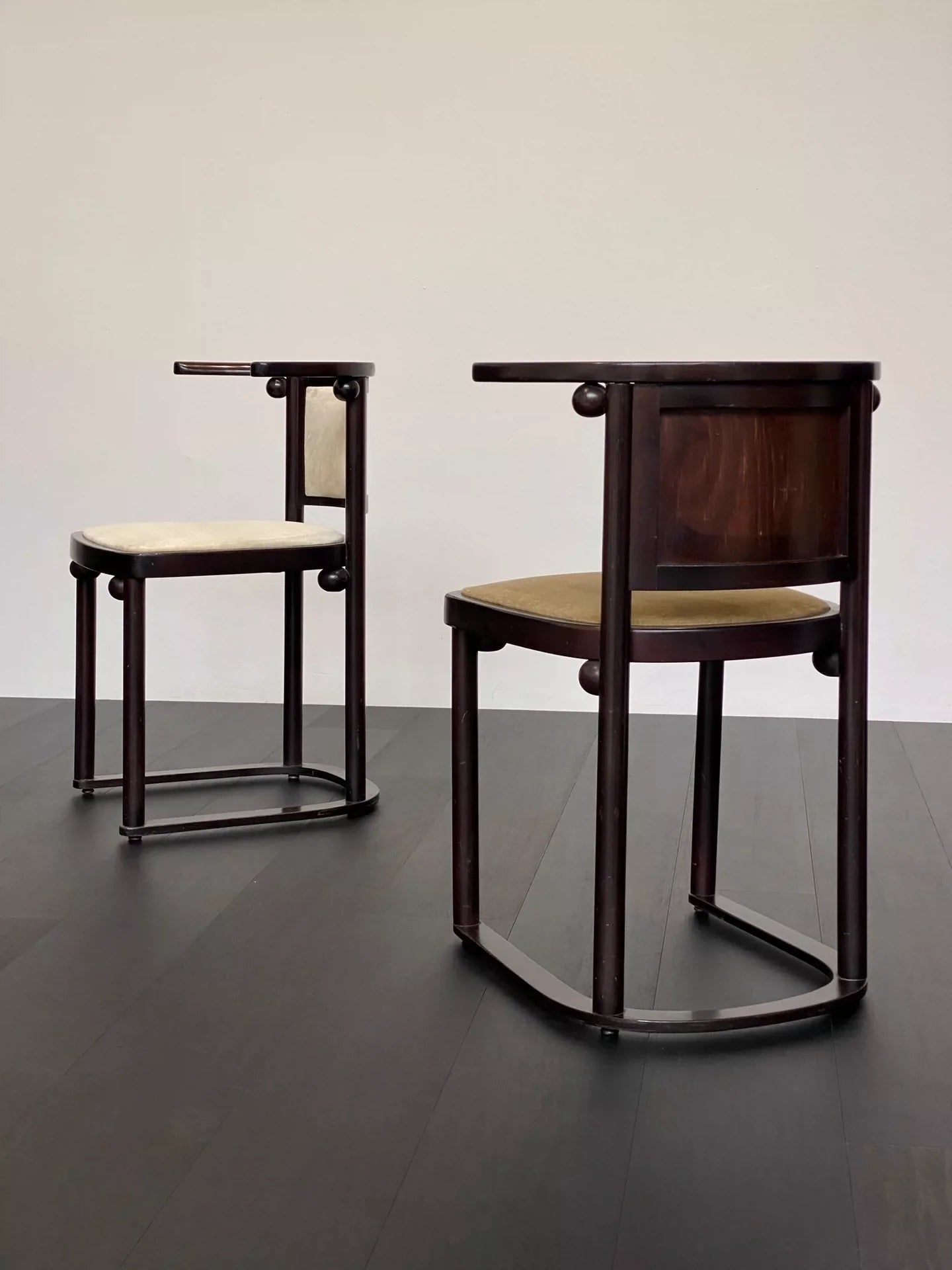 Elegant Vintage Designer Chair and Table Set - Mid-Century Modern Style