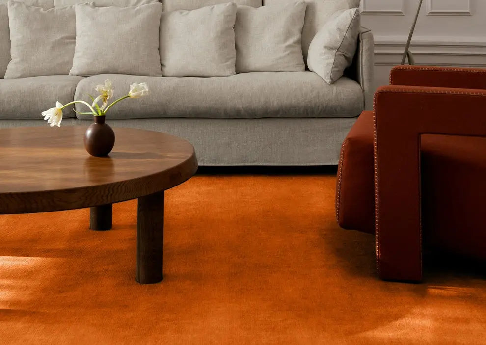 Azélie Handmade Solid Color Orange Carpet – Custom Design for Luxury Living