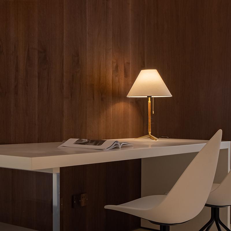 Jean Nordic Retro Pleated Table Lamp