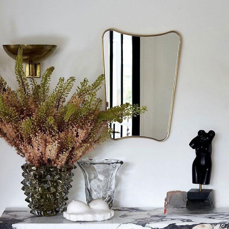 Levi Retro Wall-Mounted Mirror
