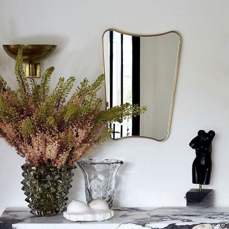 Levi Retro Wall-Mounted Mirror