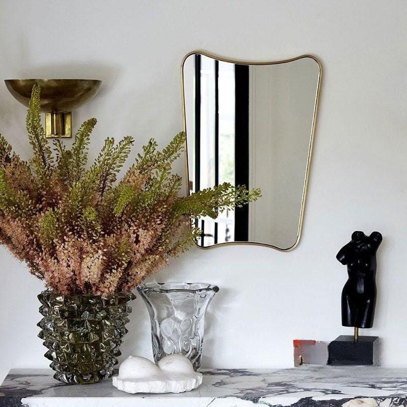 Levi Retro Wall-Mounted Mirror