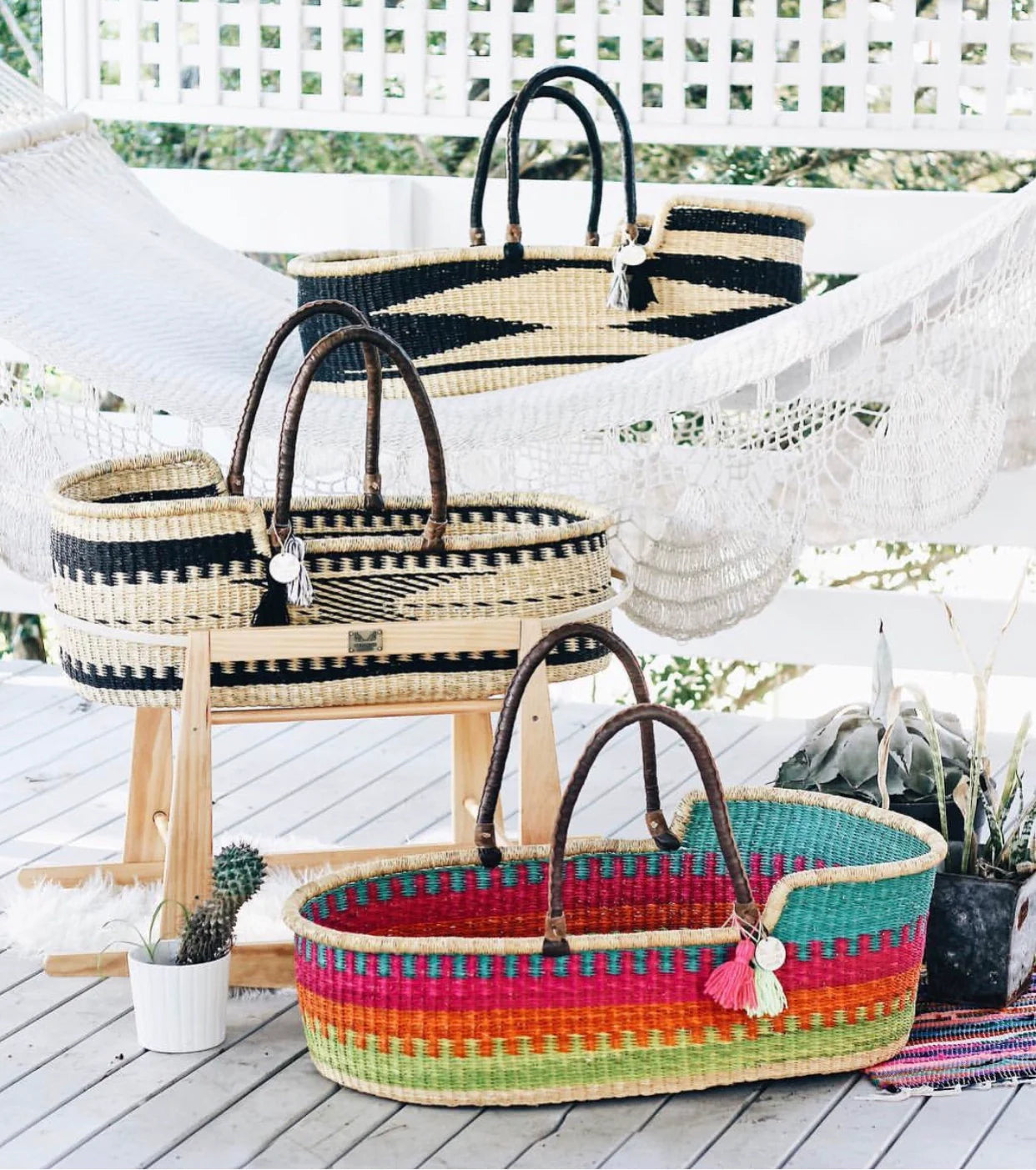 Handmade Natural Straw Woven Baby Bassinet Cradle Basket for Infants Nursery Decor