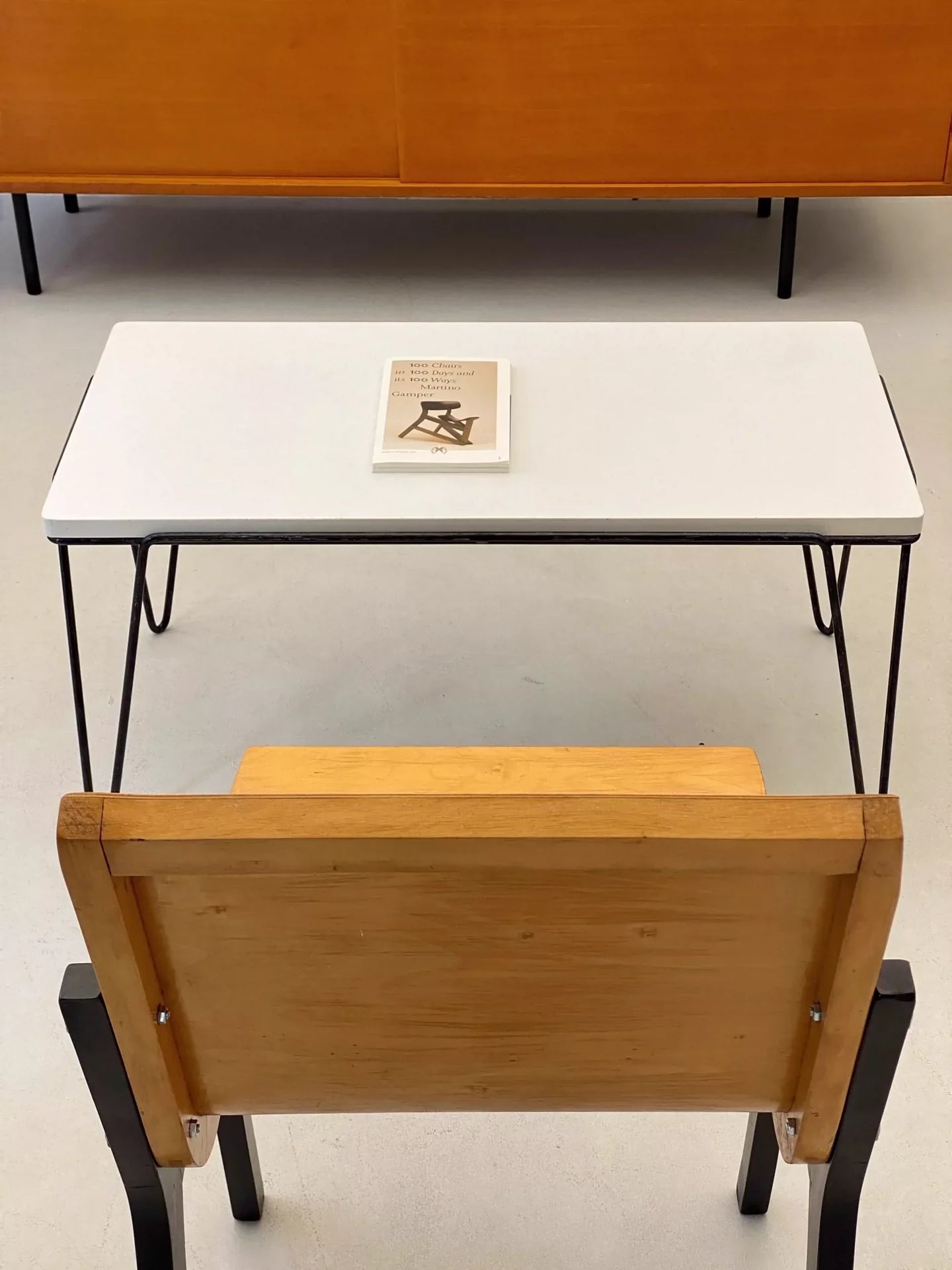 Elegant Mid-Century 1960s Coffee Table, Vintage Style with Modern Appeal