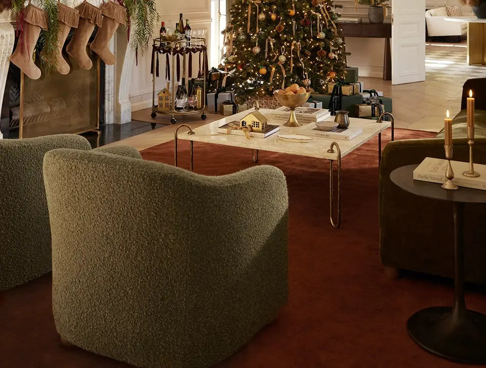 Aurelien Handmade Retro Red Carpet – Luxurious Minimalist Design