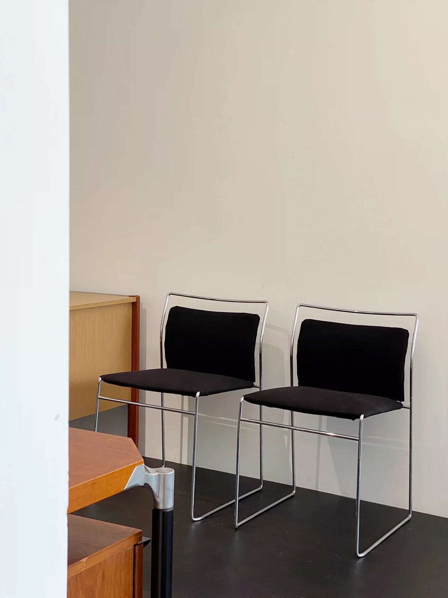 Elegant Italian-Made Kazuhide Takahama 70s Modernist Dining Chair for Stylish Interiors