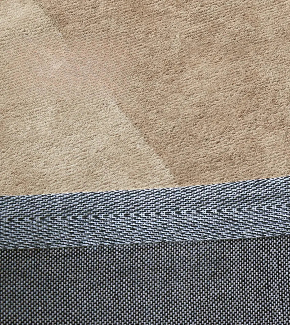 Basilien Handmade Irregular Shaped Carpet – Stylish Retro Design