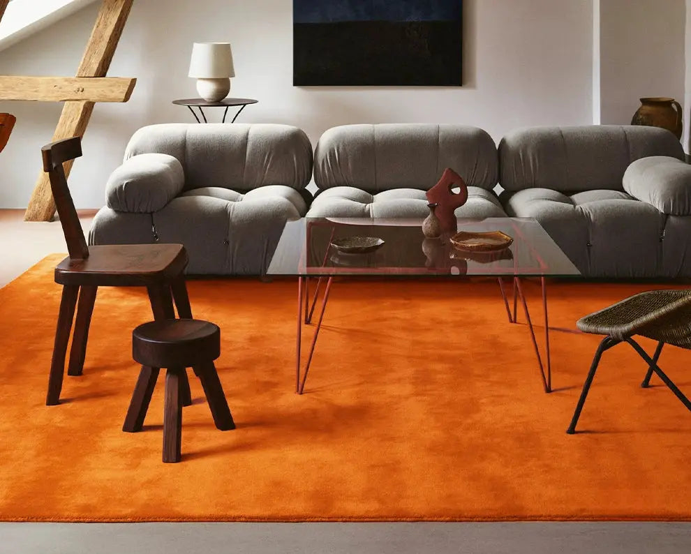 Azélie Handmade Solid Color Orange Carpet – Custom Design for Luxury Living