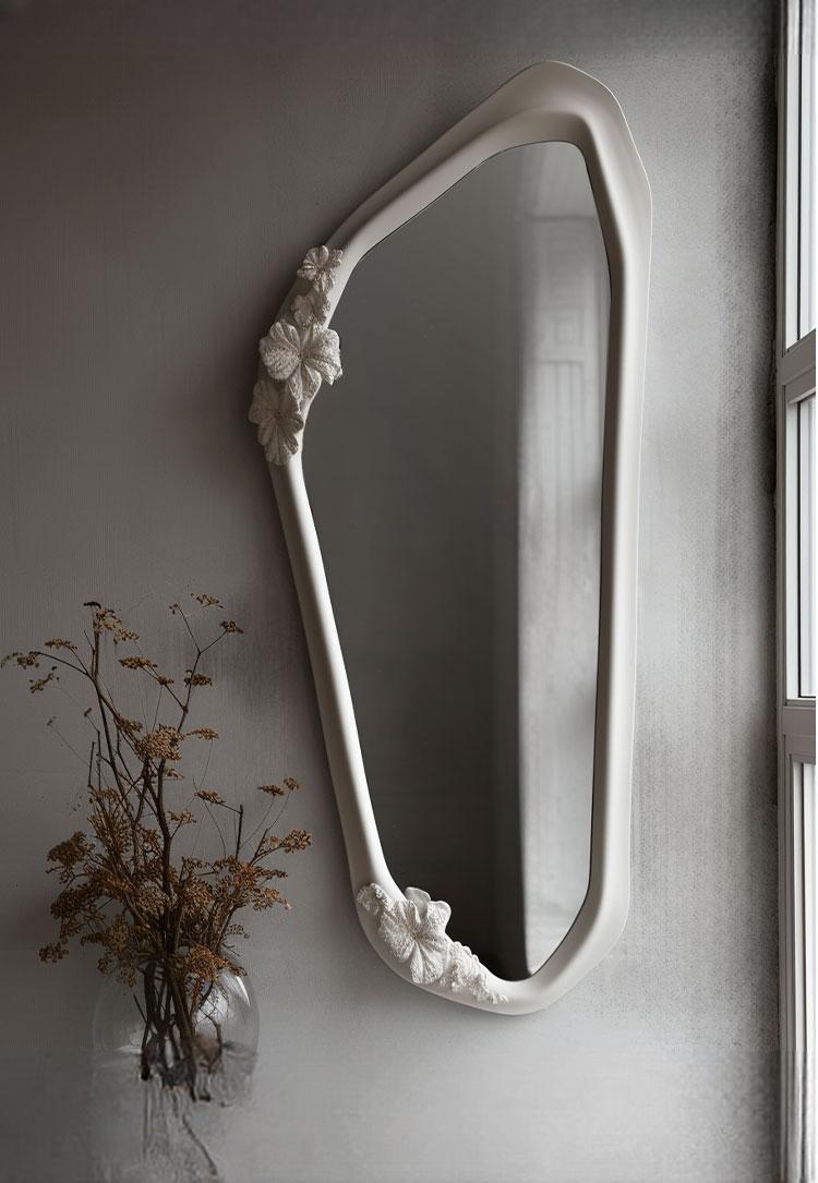 Nevaeh Retro Carved Wall Mirror