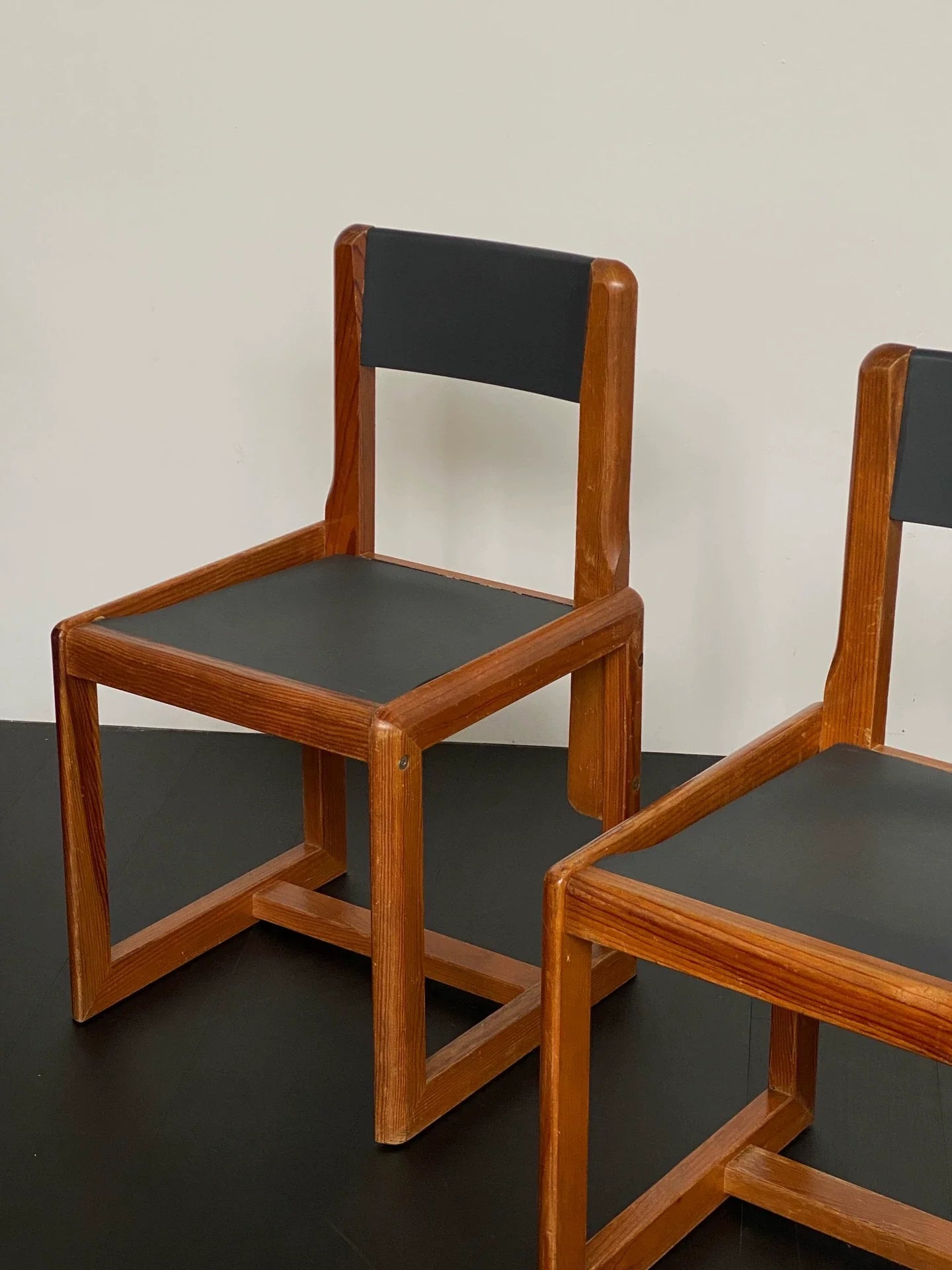 Authentic André Sornay Mid-Century Modern Dining Chair, Dark Grey Seat, 1960s French Design