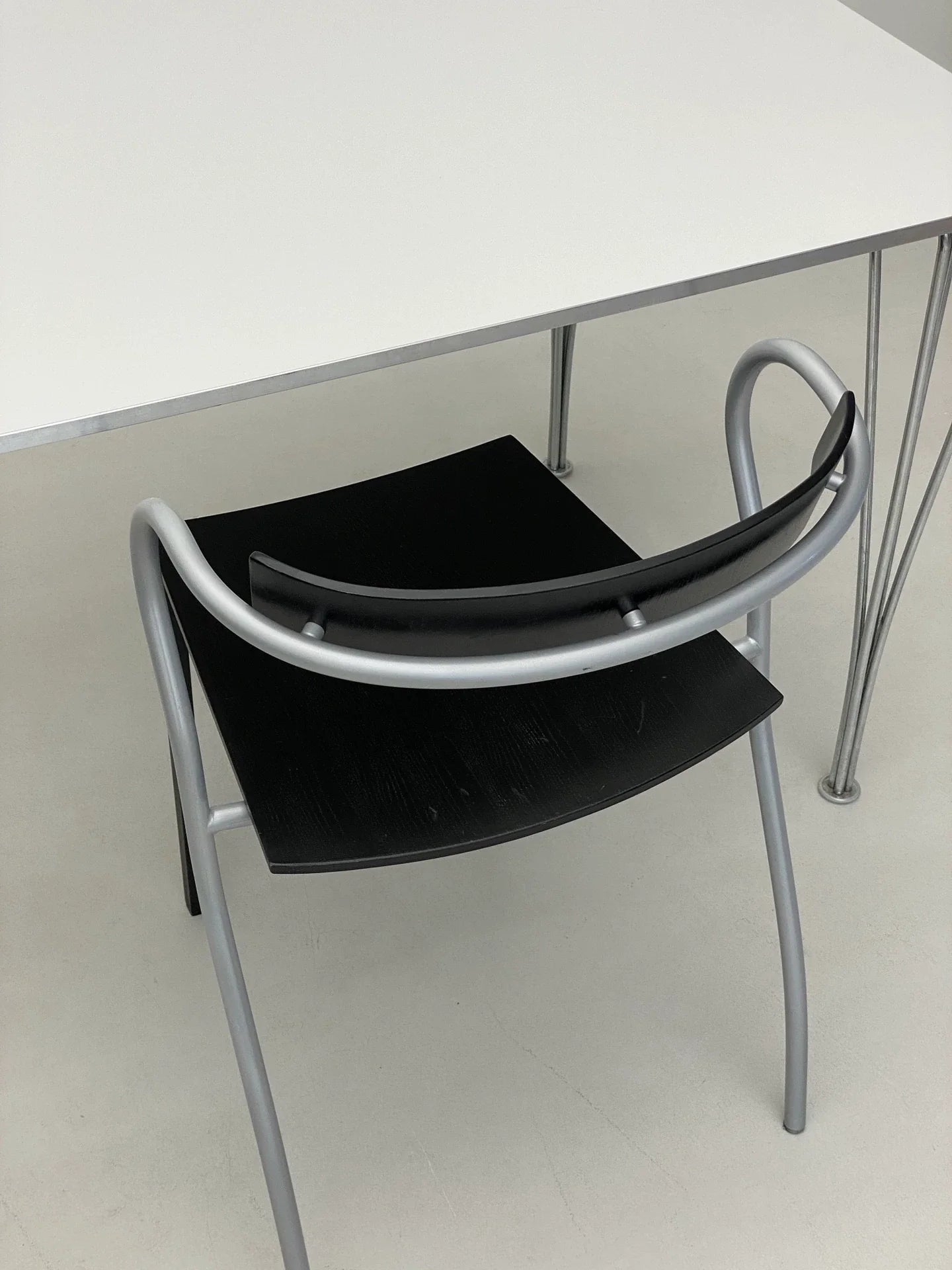 Vintage 1980s French Curved Dining Chair - Elegant & Functional Seating