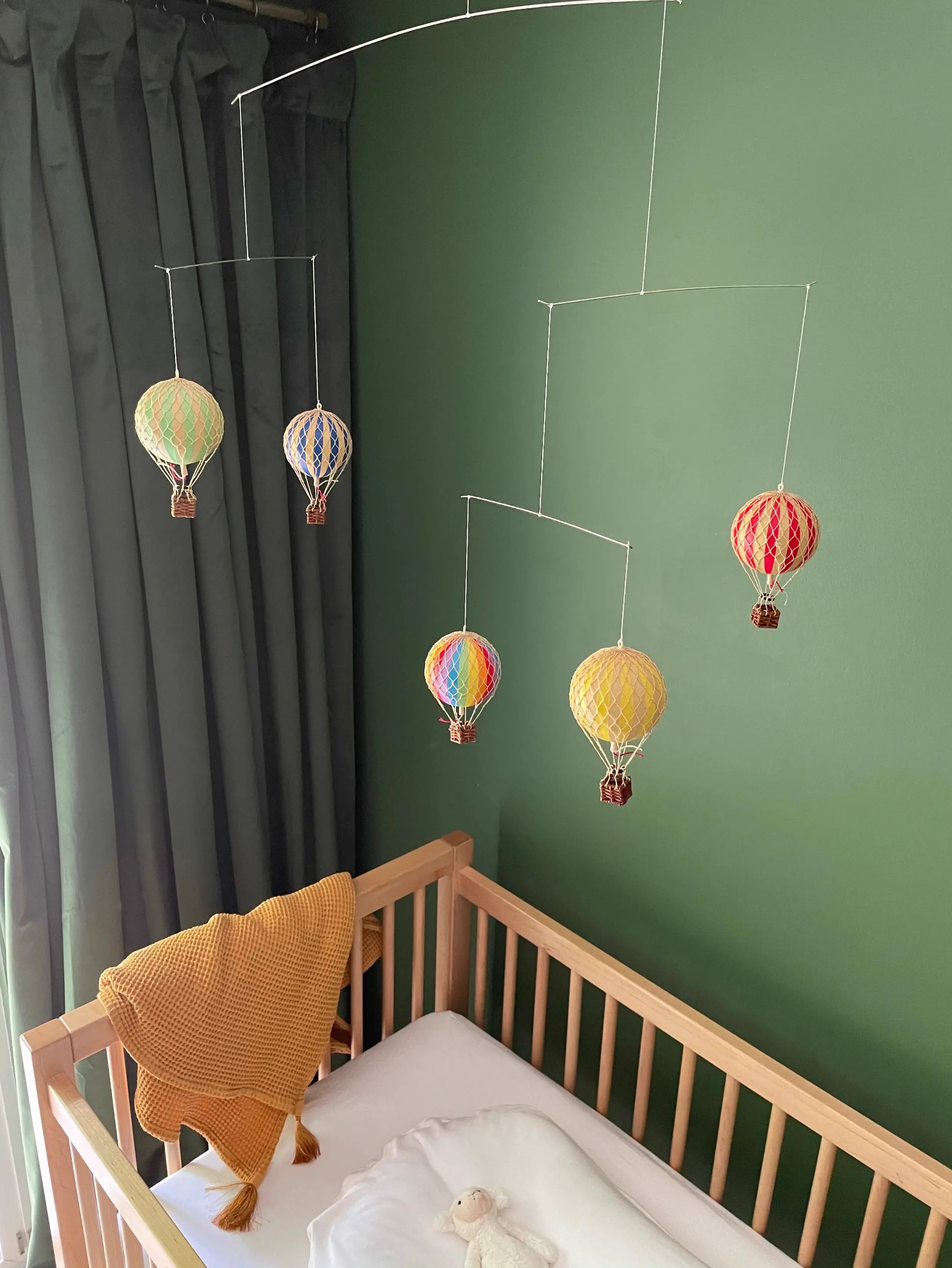 Louis Authentic Models Balloon Wind Chime