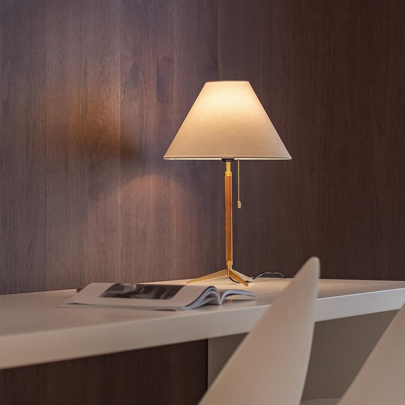 Jean Nordic Retro Pleated Table Lamp