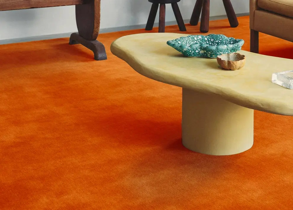 Azélie Handmade Solid Color Orange Carpet – Custom Design for Luxury Living