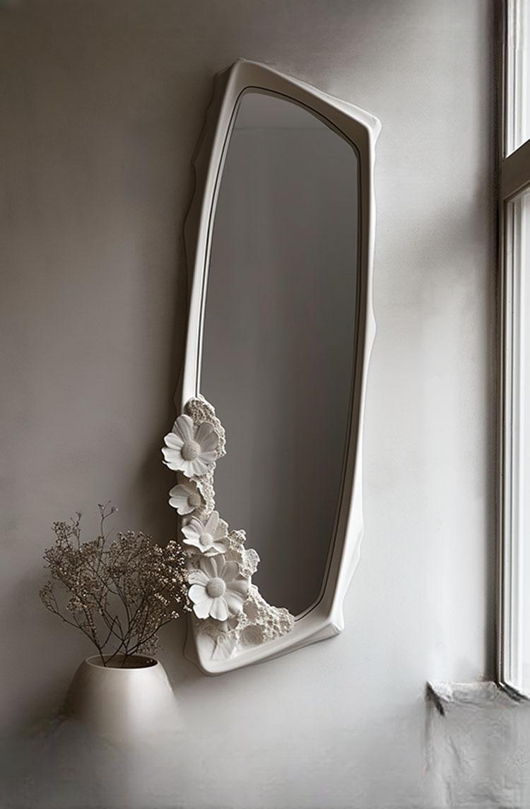 Nevaeh Retro Carved Wall Mirror