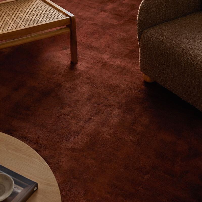 Aurelien Handmade Retro Red Carpet – Luxurious Minimalist Design