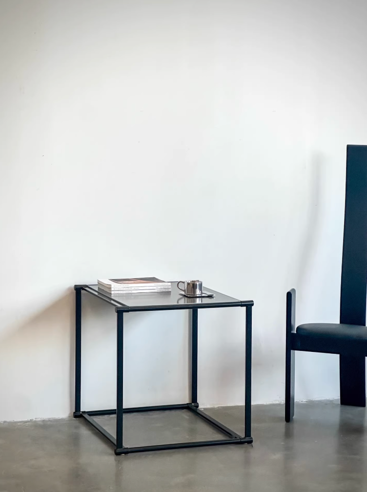 FM62 Side Table: Metal Side Table by Radboud van Beekum