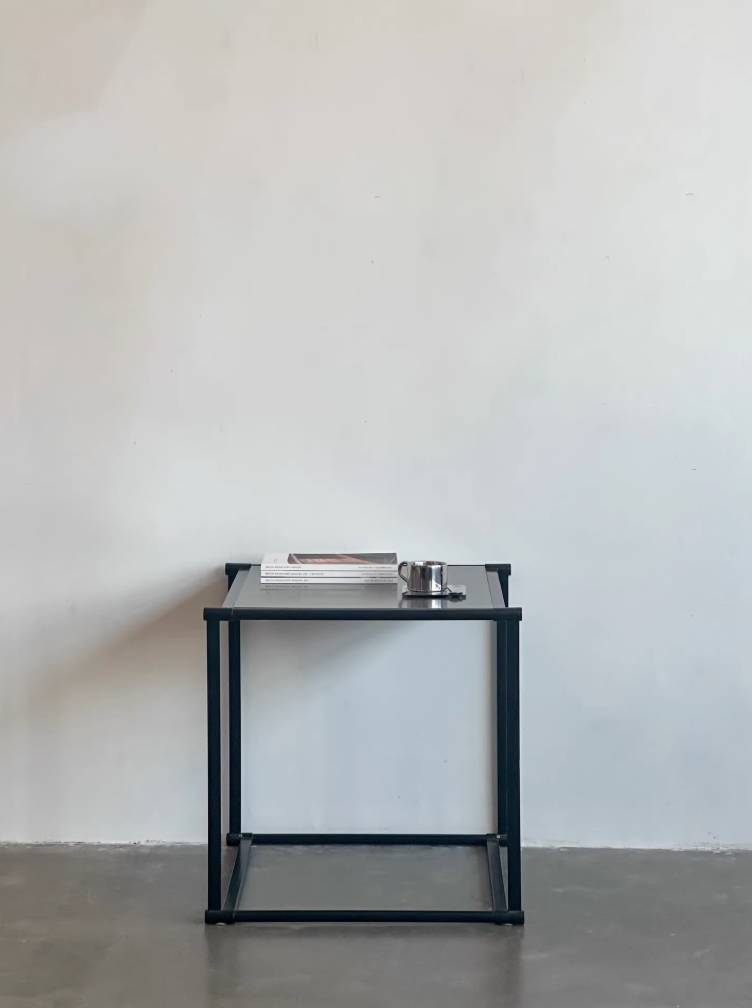 FM62 Side Table: Metal Side Table by Radboud van Beekum