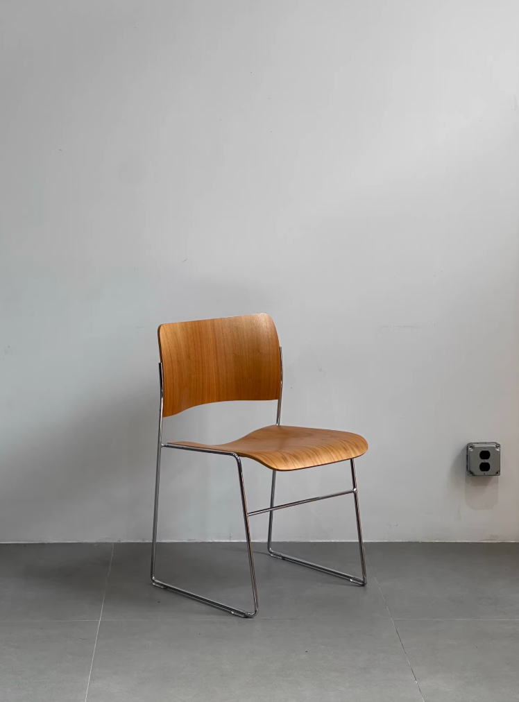 Work Chair With Table: WRK by David Rowland