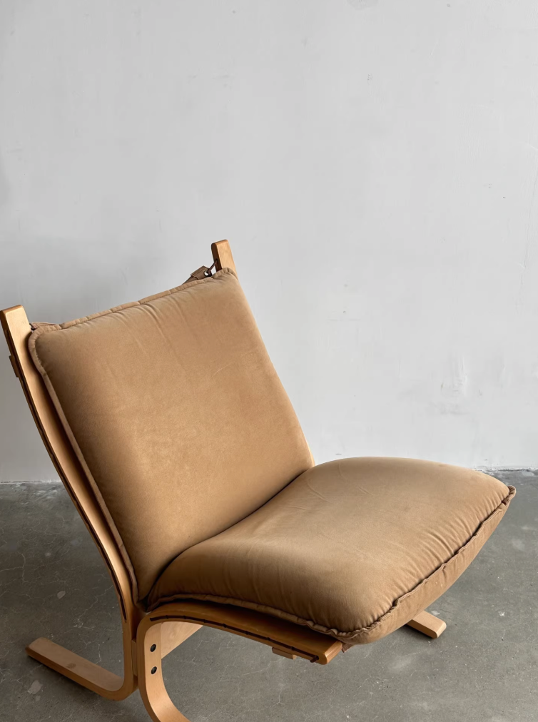 Siesta Easy Chair Sofa Chair by Ingmar Relling