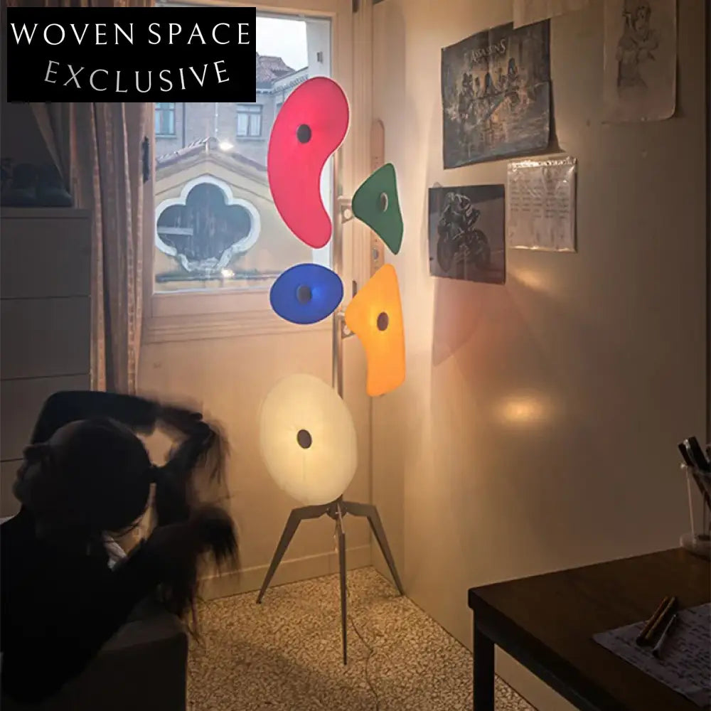 Artistic Tree Shape LED Standing Lamp for Modern Living Room Decor