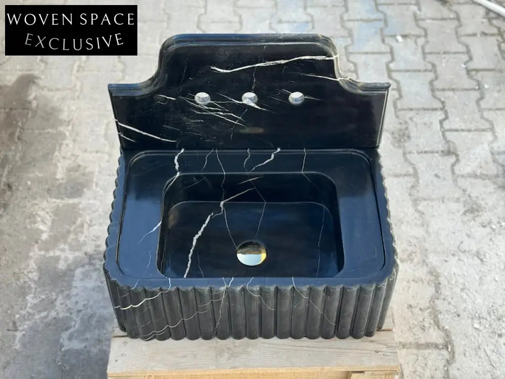 Barthélemy Nero Ribbed Marble Sink - Wall Mounted