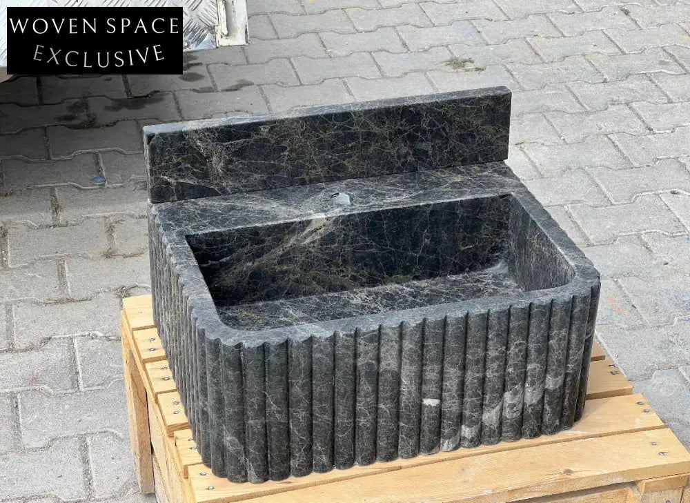 Bianca Black ribbed Bayat backsplash marble sink