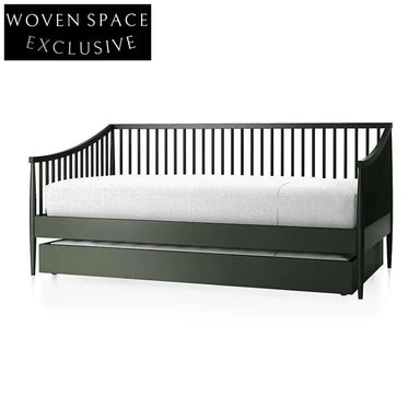 Charming Solid Oak Spindle Daybed with Trundle for Kids & Guest Rooms