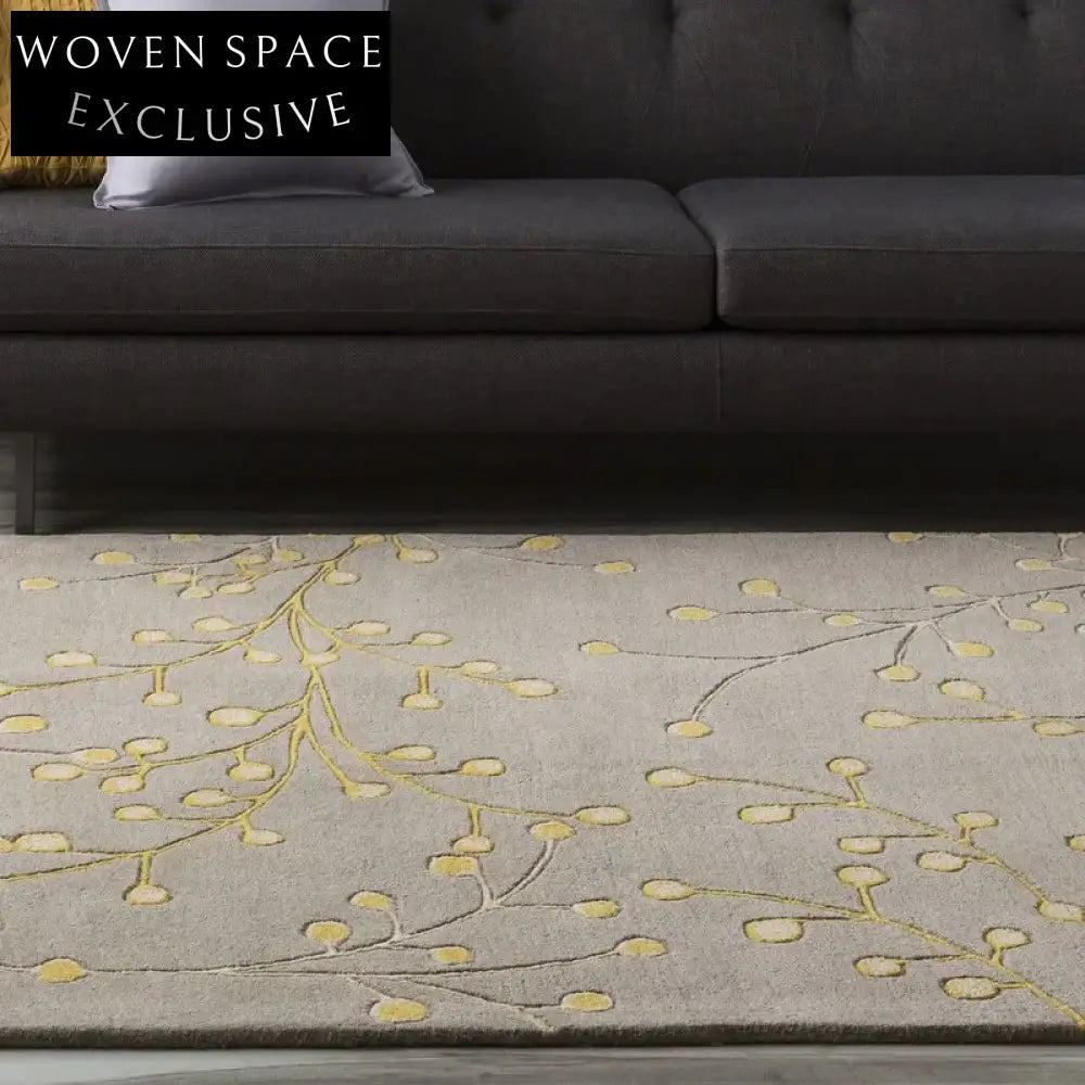 Chic Handmade Cream Geometric Area Rug for Modern Living Spaces