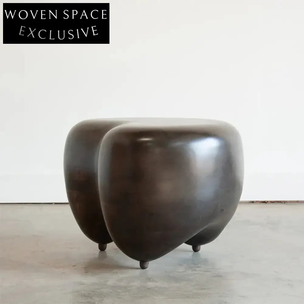 Chic Italian Design Heart Shaped Wooden Coffee Table for Modern Living Spaces