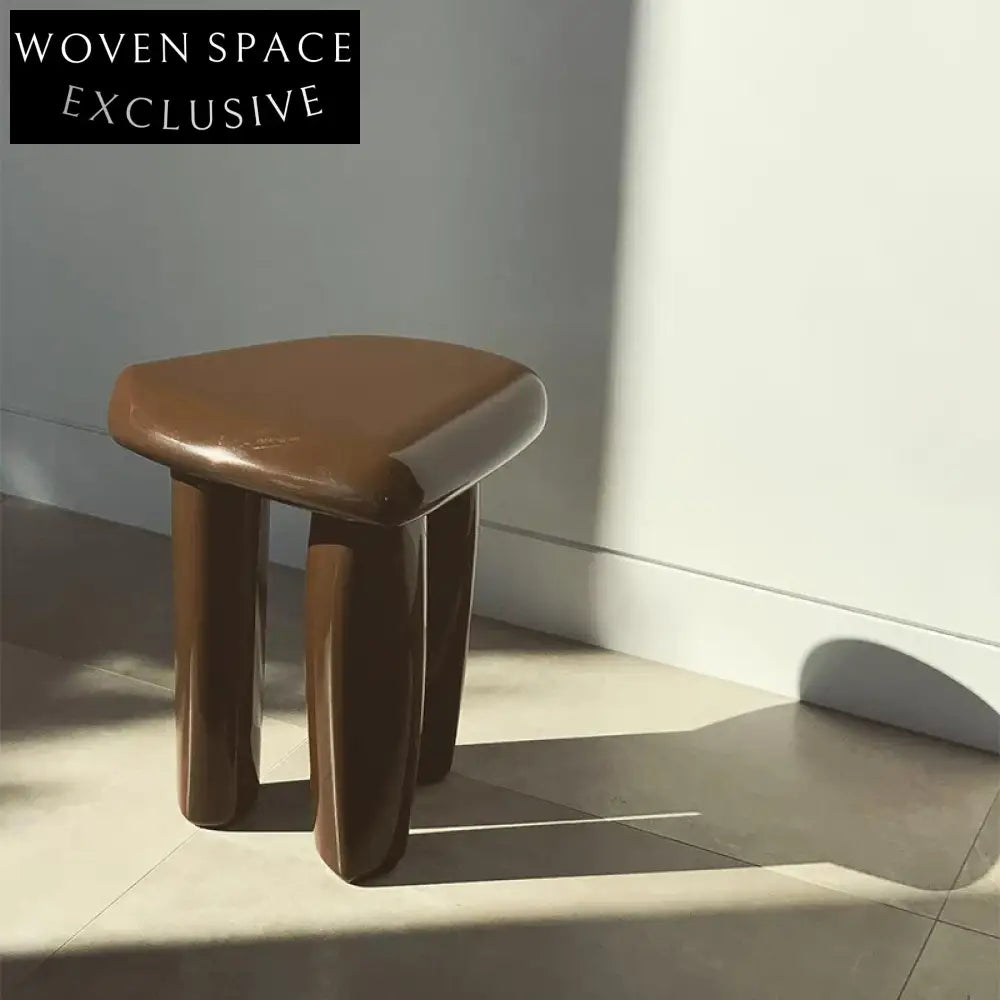 Chic Mid-Century Wood Accent Table, Versatile Living Room Coffee Table